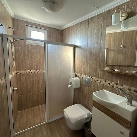 فندق بوهارا فاميلي إن 3*