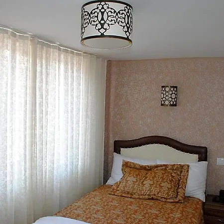 Hotel Buhara Family 3*