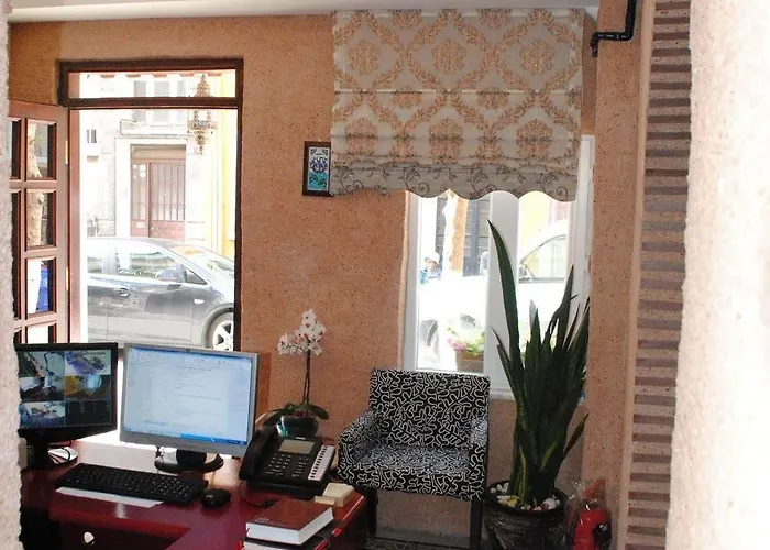 Buhara Family Стамбул